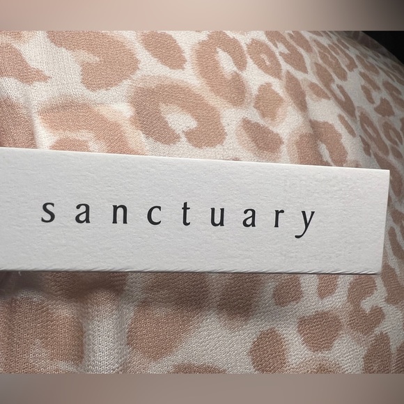 SANCTUARY NWT STARGAZE TOP IN BARE LEO - Picture 8 of 10